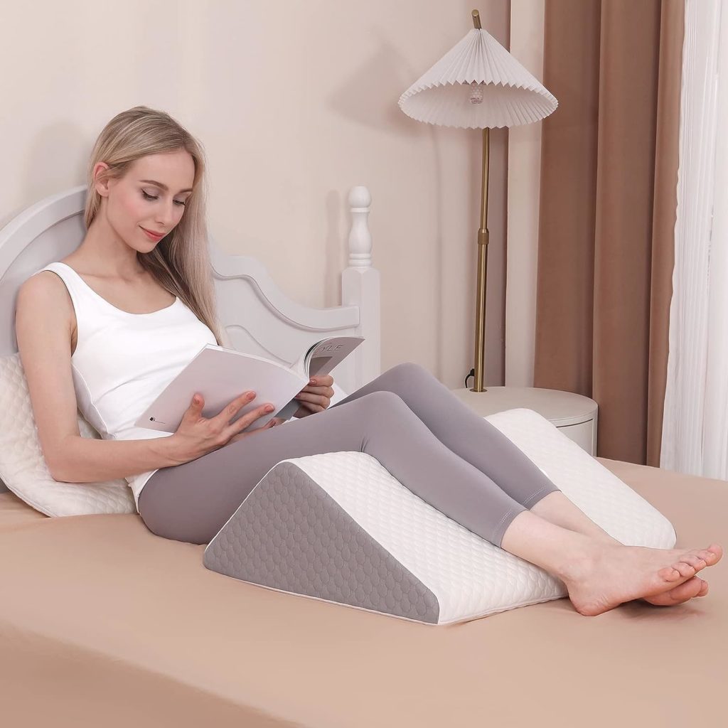Forias Knee Wedge Pillow 8 Pure Memory Foam Bed Wedge Pillow for Sleeping After Surgery Triangle Pillow for Knee Support Leg Elevation Sciatica Knee Hip Back Pain Relief